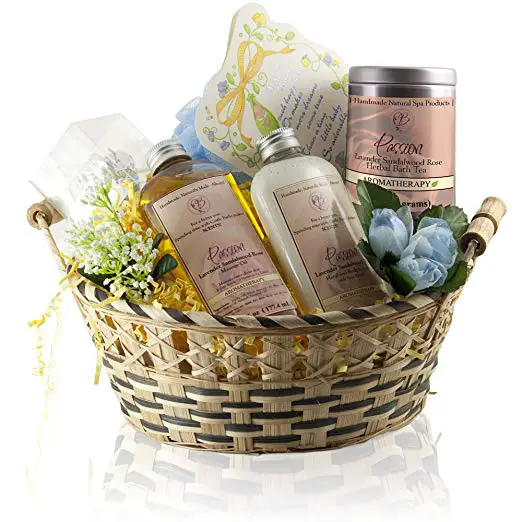 Pampering Gifts For New Mom To Celebrate Life's New Journey New Mom Stuff
