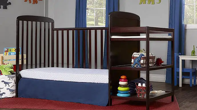 3 Top Crib And Changer Combo Sets To Make Your Day Easier!