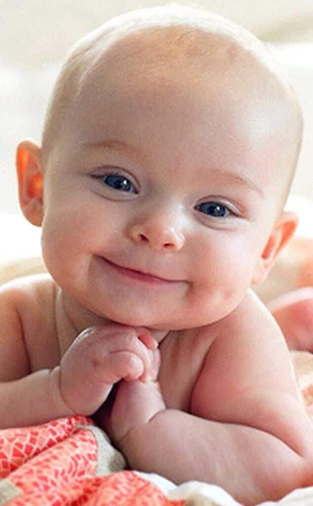 baby-634×1024 what kind of water should babies drink
