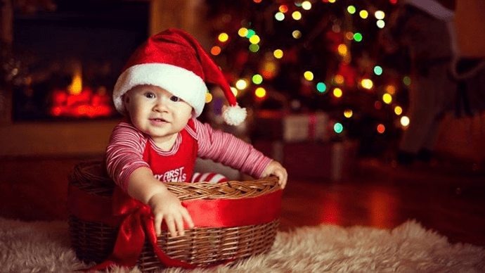 What to Buy for Baby’s First Christmas? A Complete Guide for New Mom